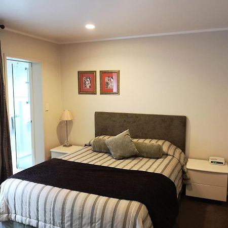Cornwall Park Motor Inn Оукланд Екстериор снимка