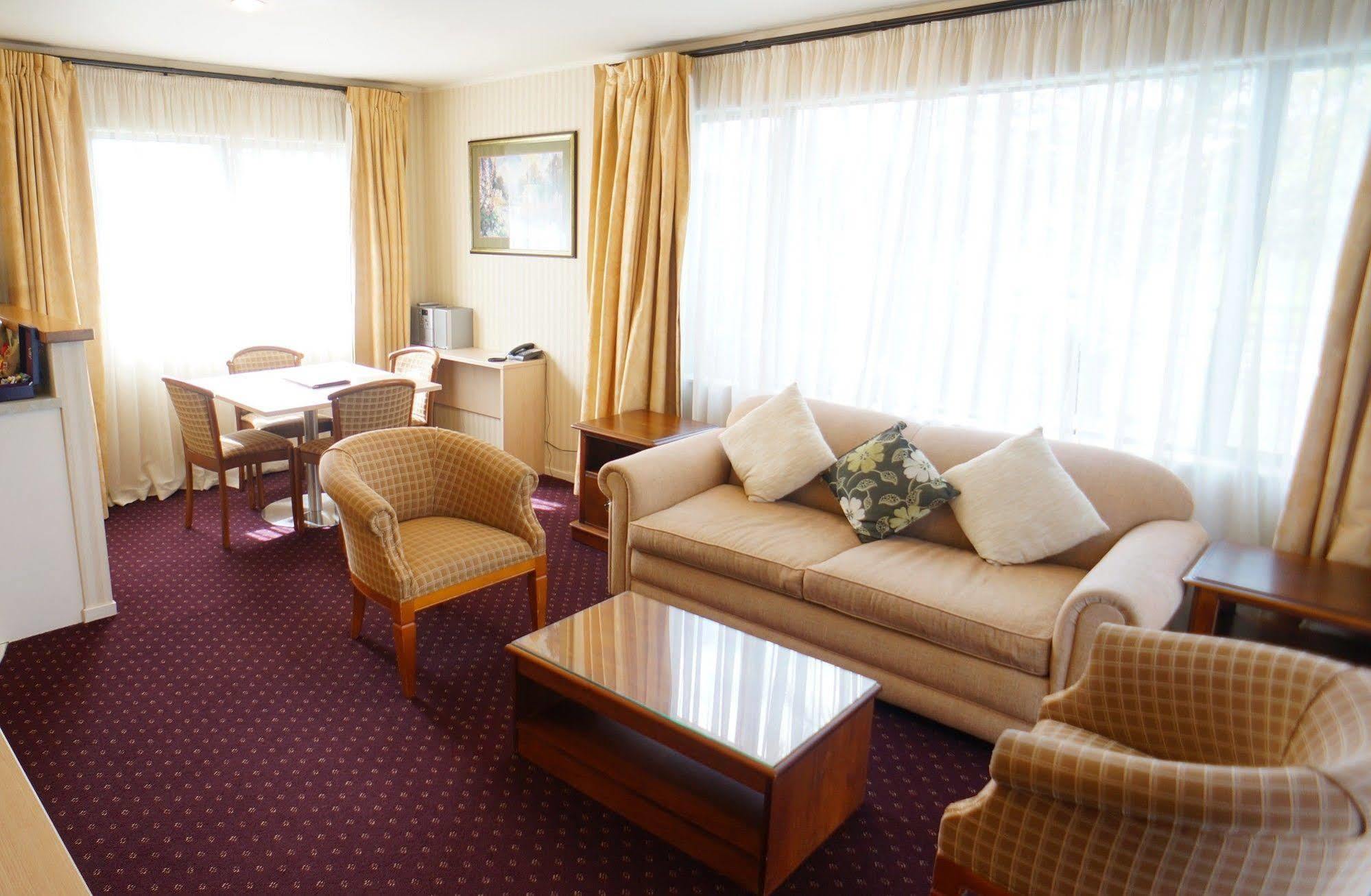 Cornwall Park Motor Inn Оукланд Екстериор снимка