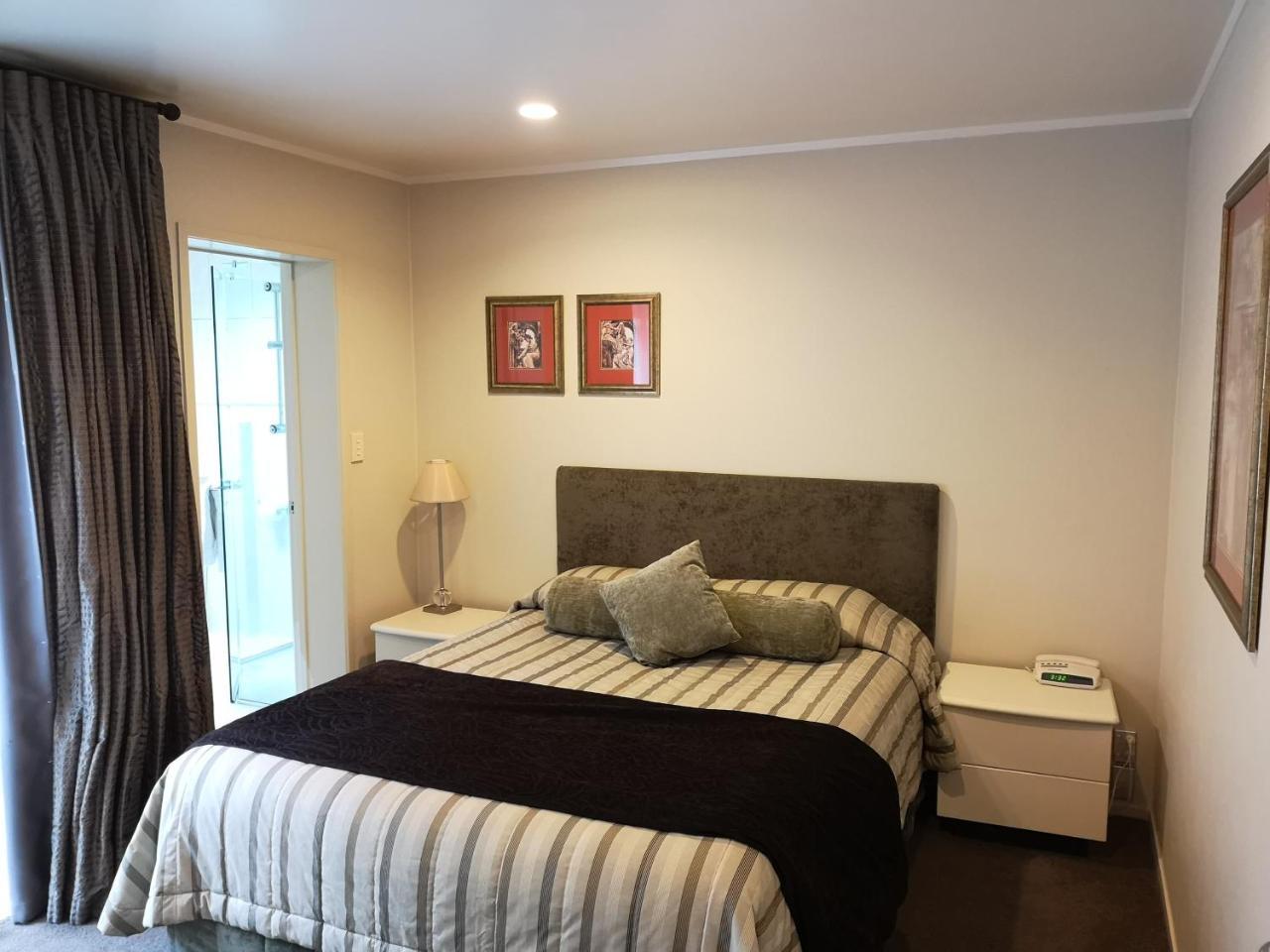 Cornwall Park Motor Inn Оукланд Екстериор снимка