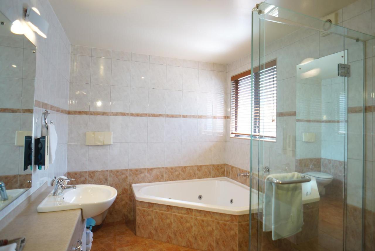 Cornwall Park Motor Inn Оукланд Екстериор снимка